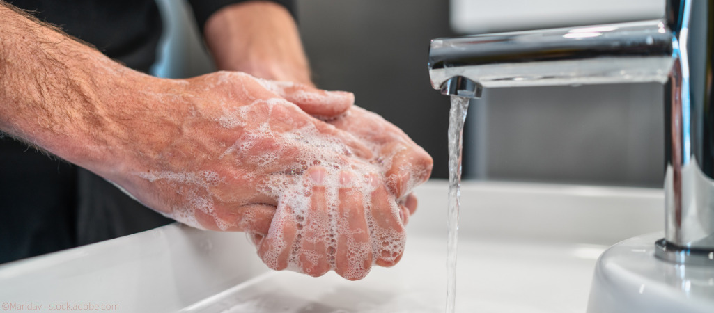 Händewaschen schützt vor Zoonosen.